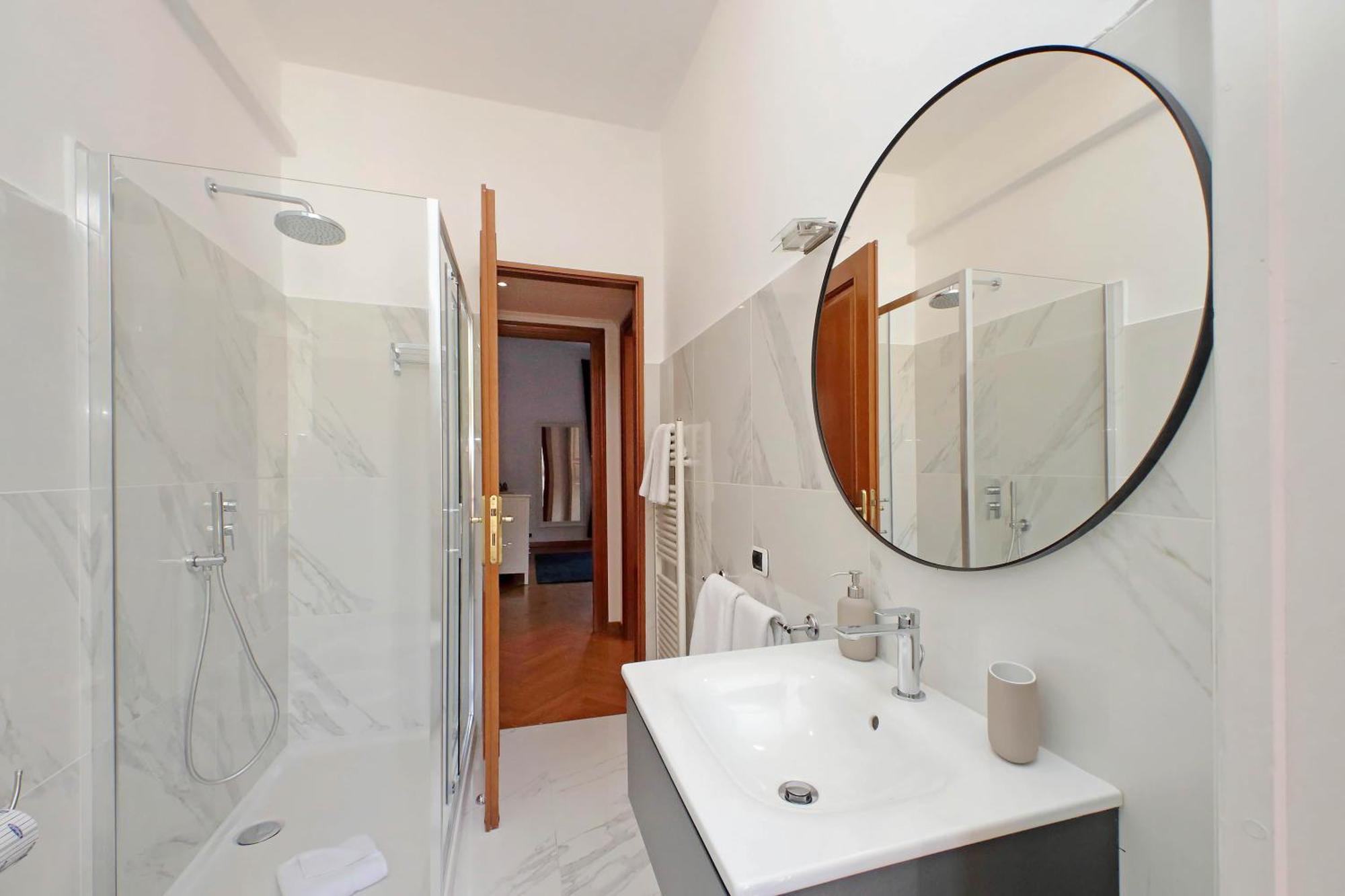 Ych-Comfortable 2 Bedrooms Flat Near Colosseum Рим Екстер'єр фото