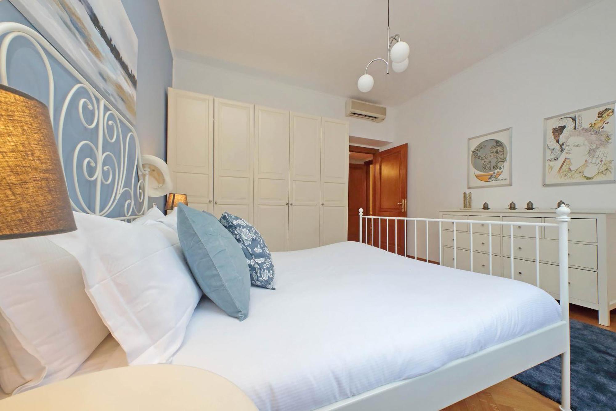 Ych-Comfortable 2 Bedrooms Flat Near Colosseum Рим Екстер'єр фото