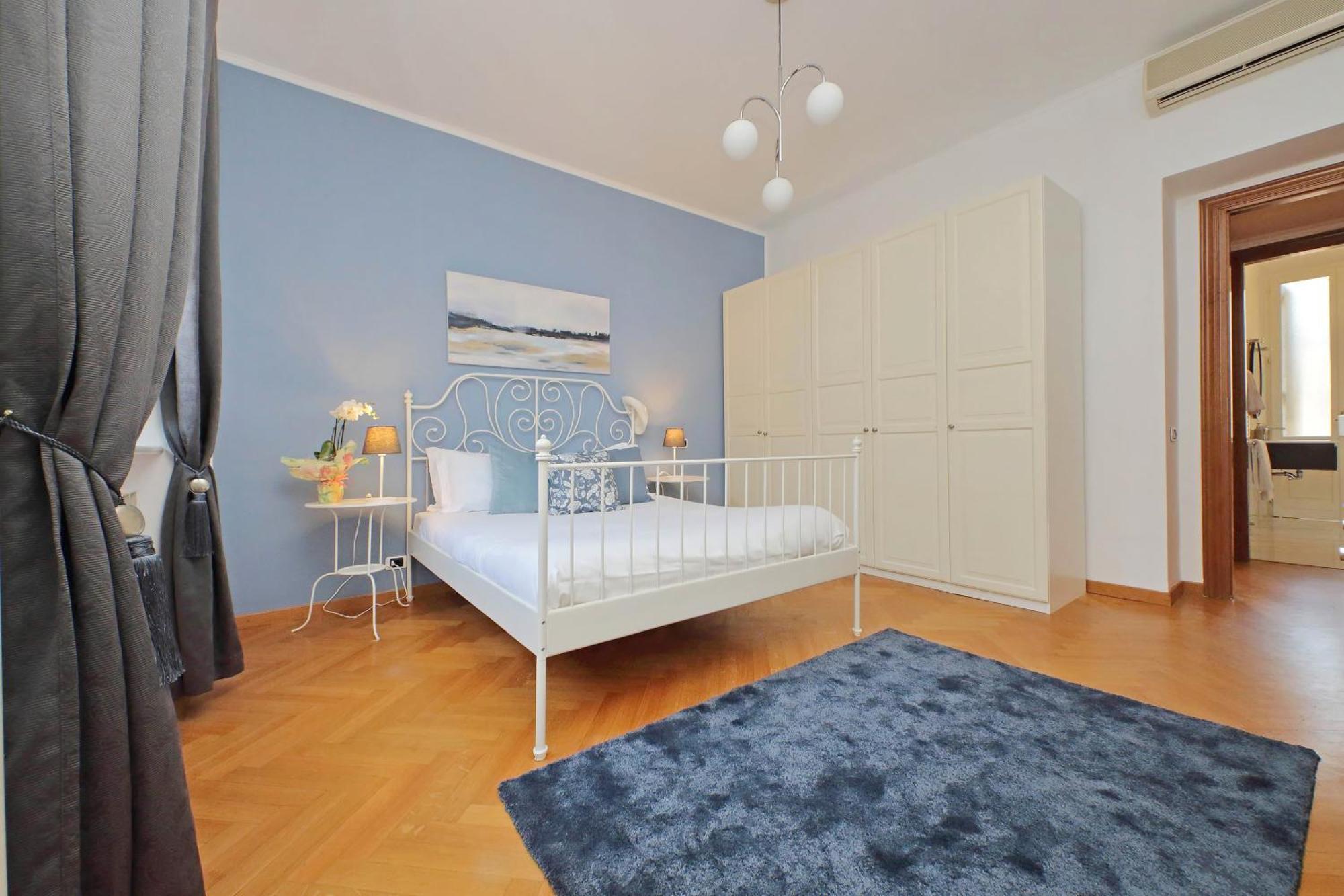 Ych-Comfortable 2 Bedrooms Flat Near Colosseum Рим Екстер'єр фото